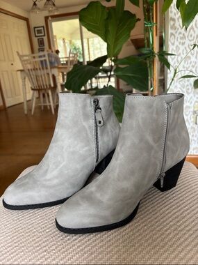 Women's Light Gray Side-Zip Ankle Booties